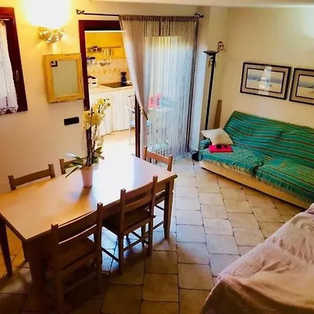Con Piscina Apartman
